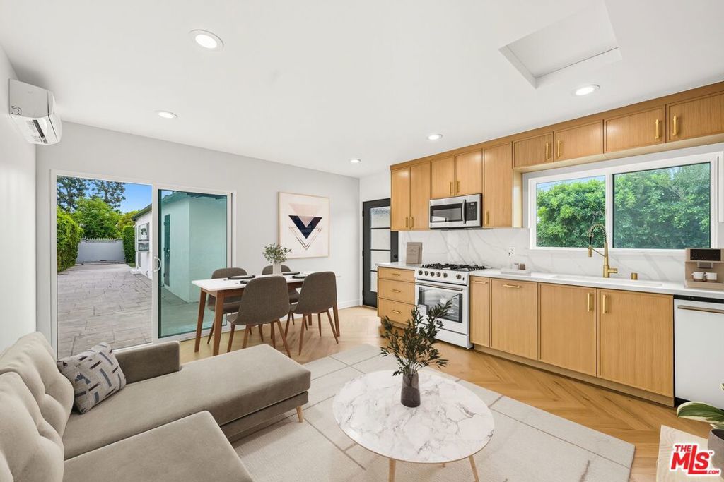 Photo of Listing #25604135