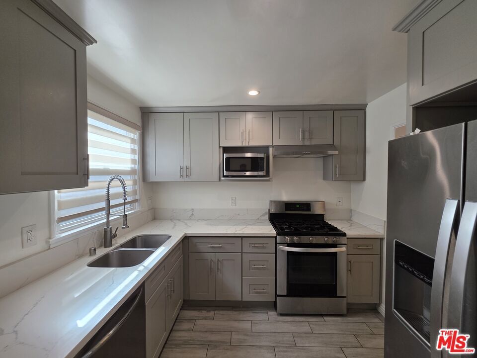 Photo of Listing #25604203