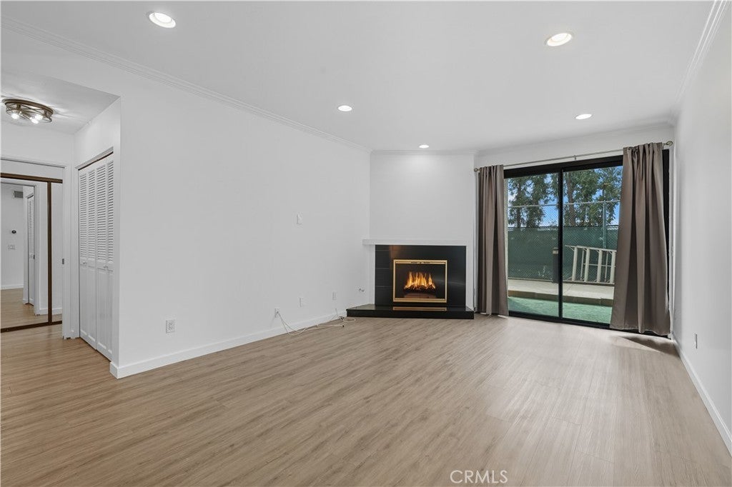 Photo of Listing #SB25237177