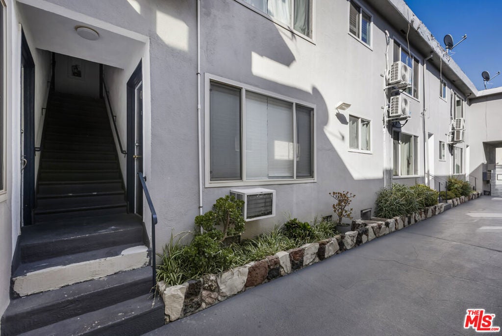 Photo of Listing #25604583