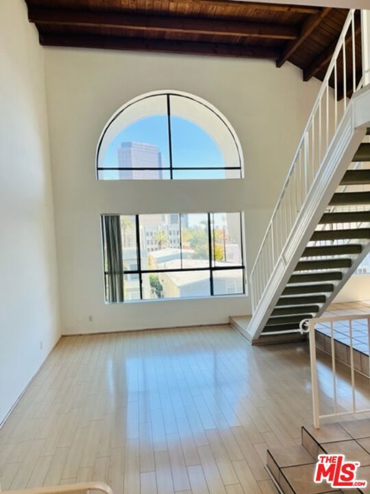 Photo of Listing #25604573