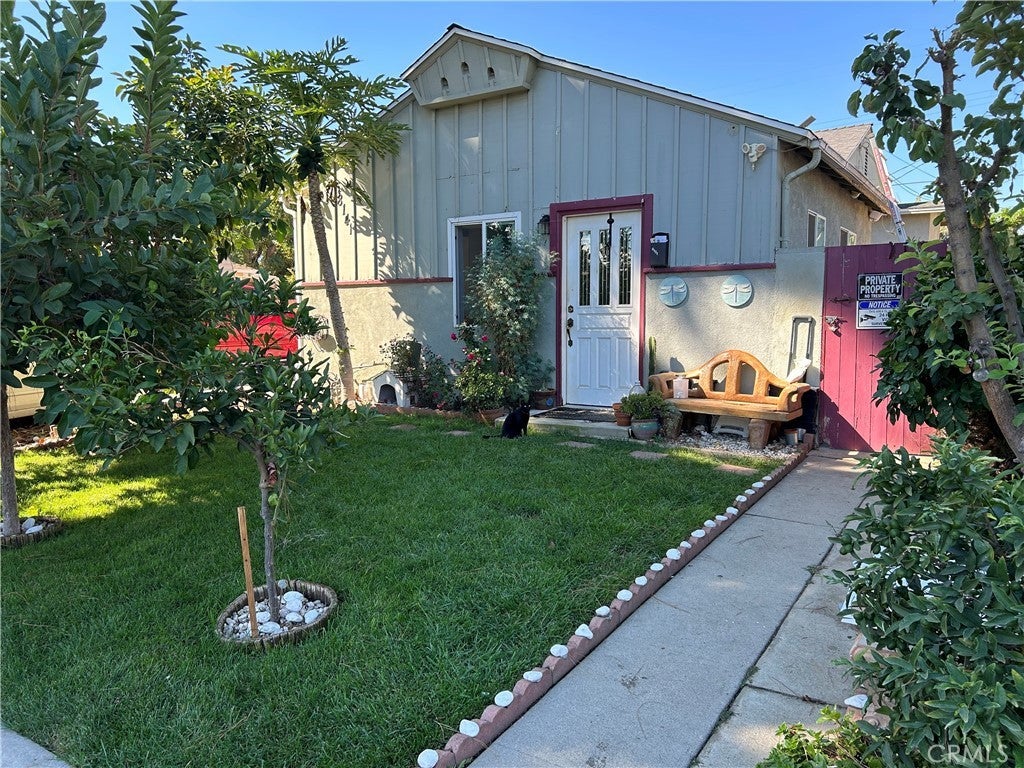 Photo of Listing #SR25237393