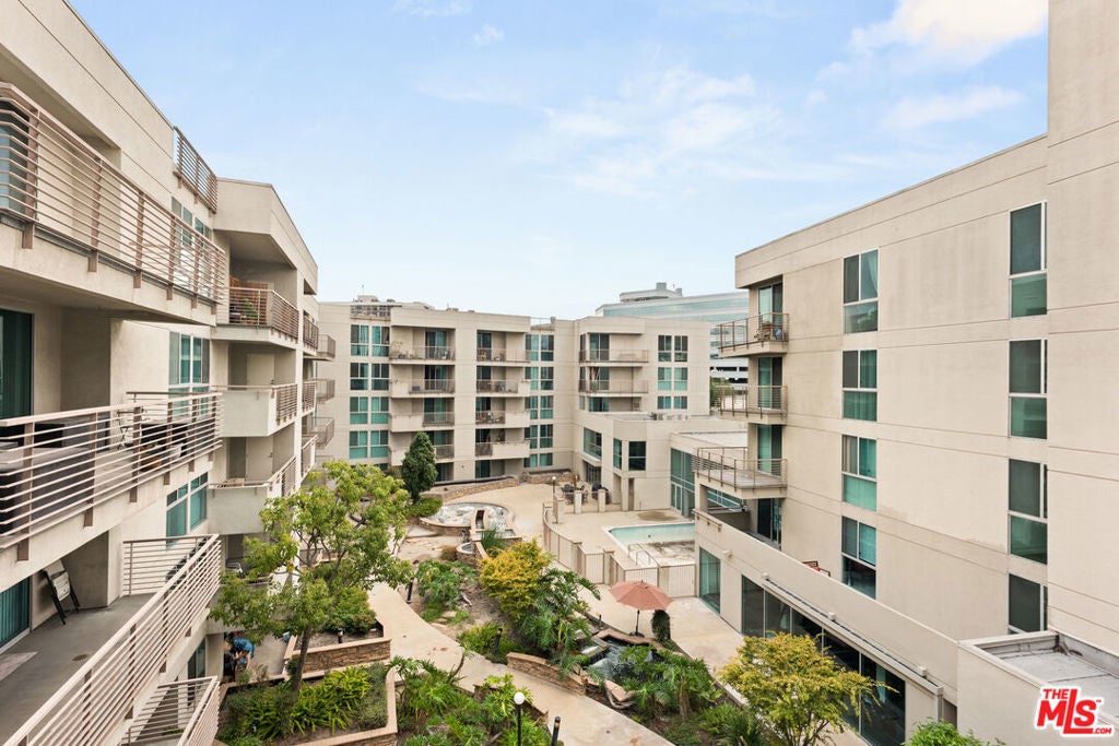 Photo of Listing #25604973