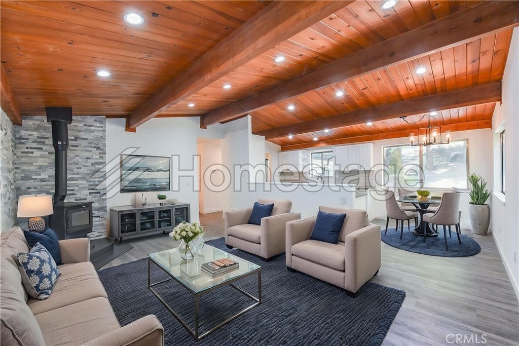 Photo of Listing #SR25238197