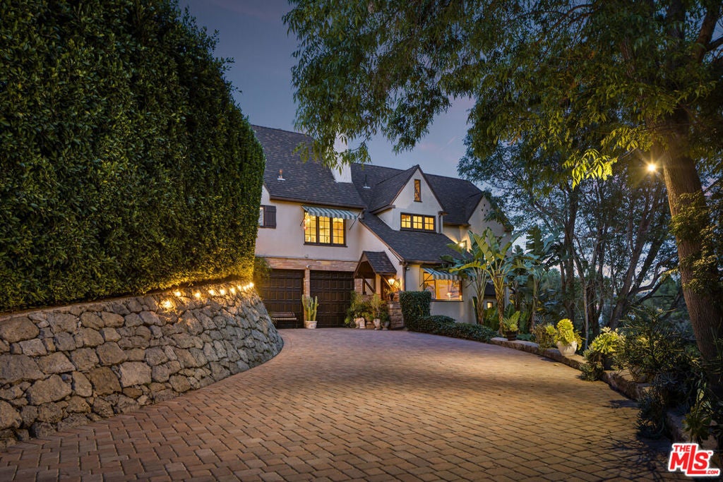 Photo of Listing #25605035