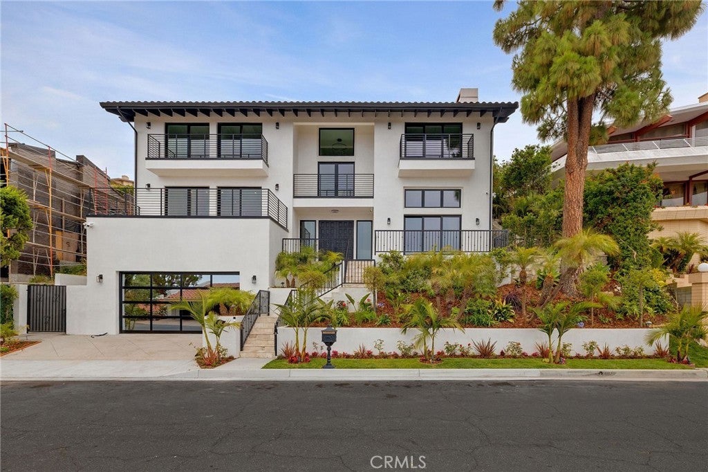 Photo of Listing #PV25239241