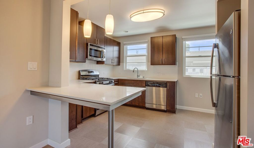 Photo of Listing #25605995