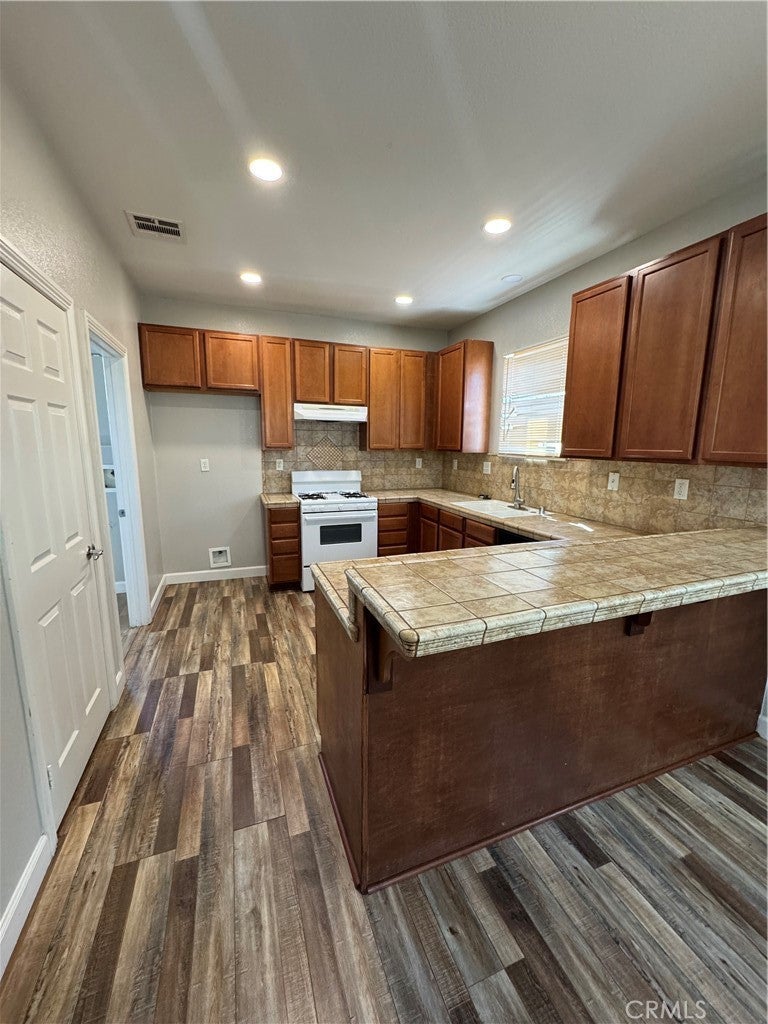 Photo of Listing #SR25238649