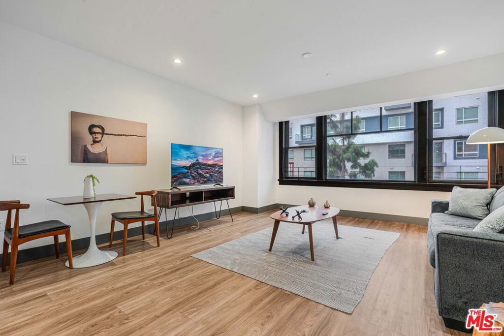 Photo of Listing #25602561