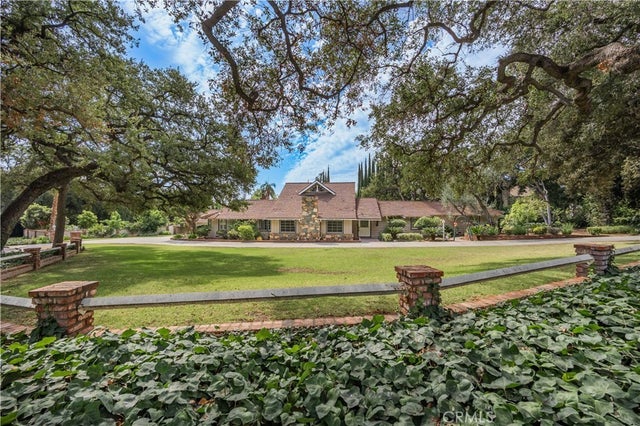 1004 Singing Wood, Arcadia.