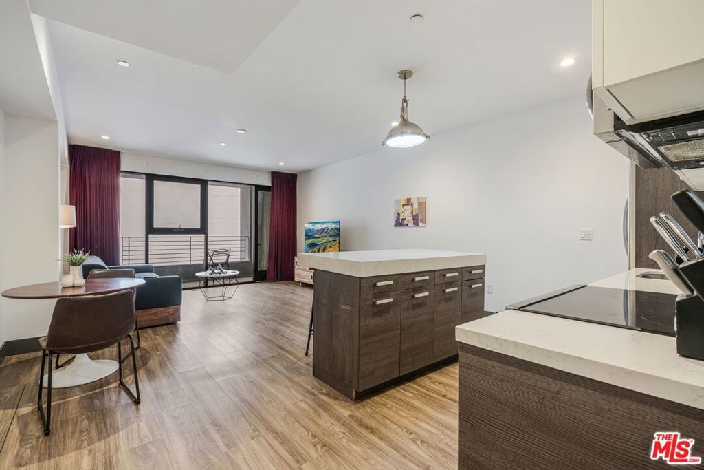 Photo of Listing #25602557