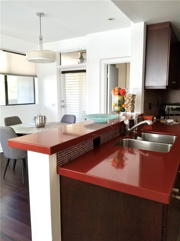 Photo of Listing #SR25240197