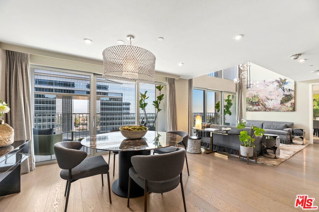 Photo of Listing #25605531