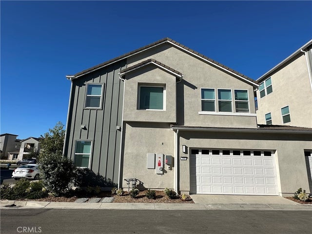 101 Stockholm, Irvine.