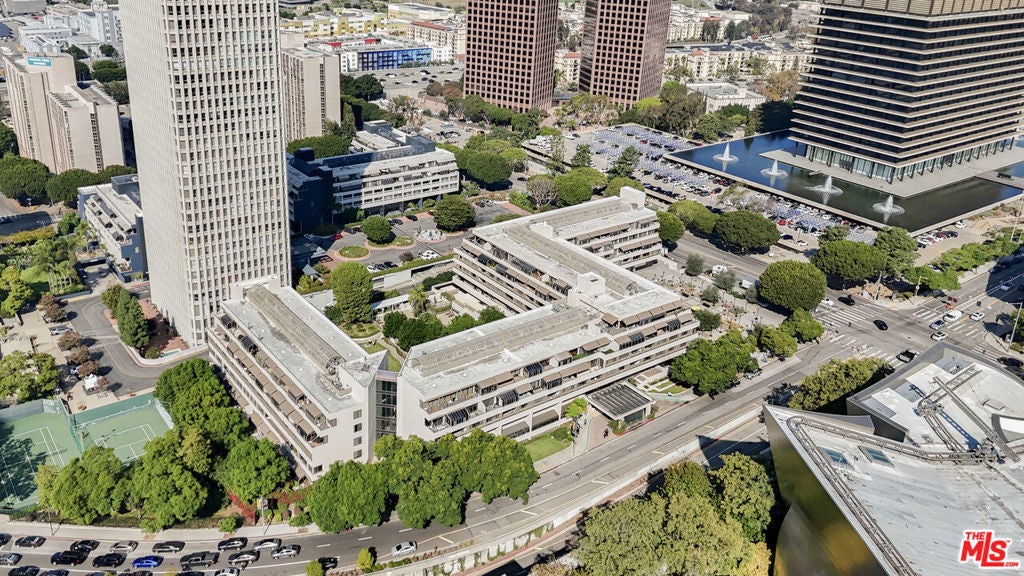 Photo of Listing #25606797