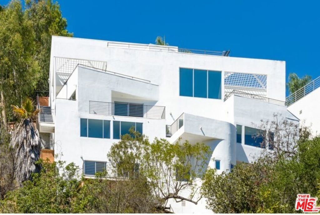 Photo of Listing #25606299