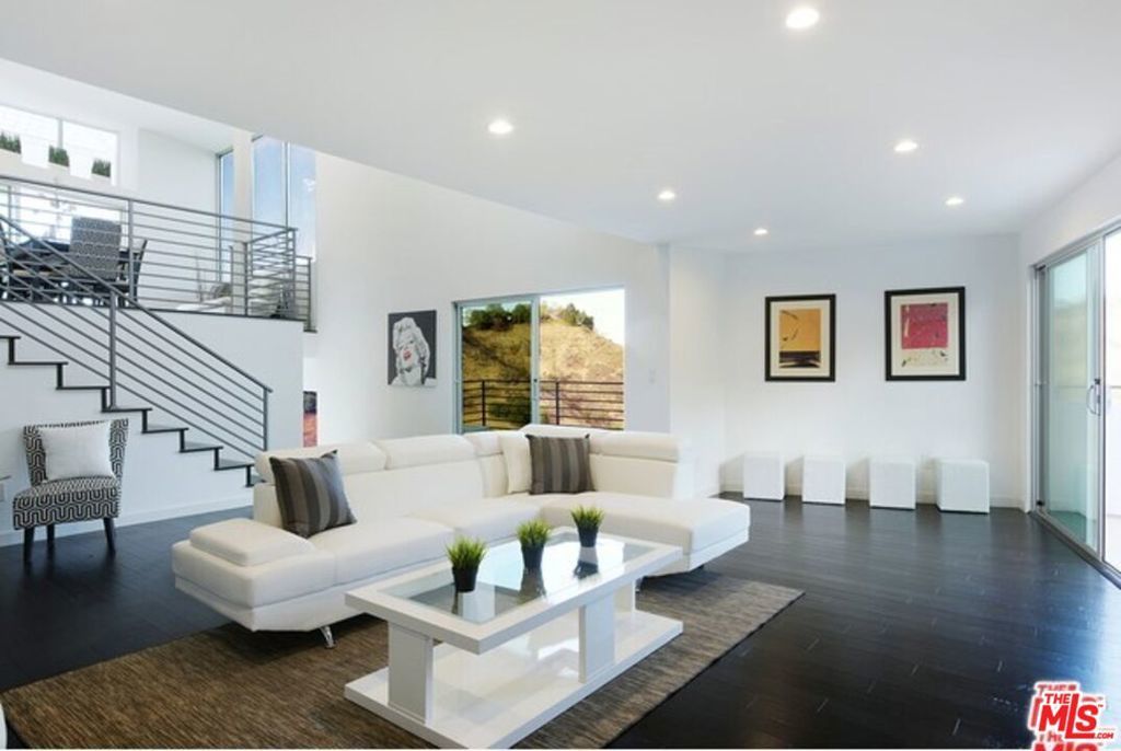 Photo of Listing #25606299