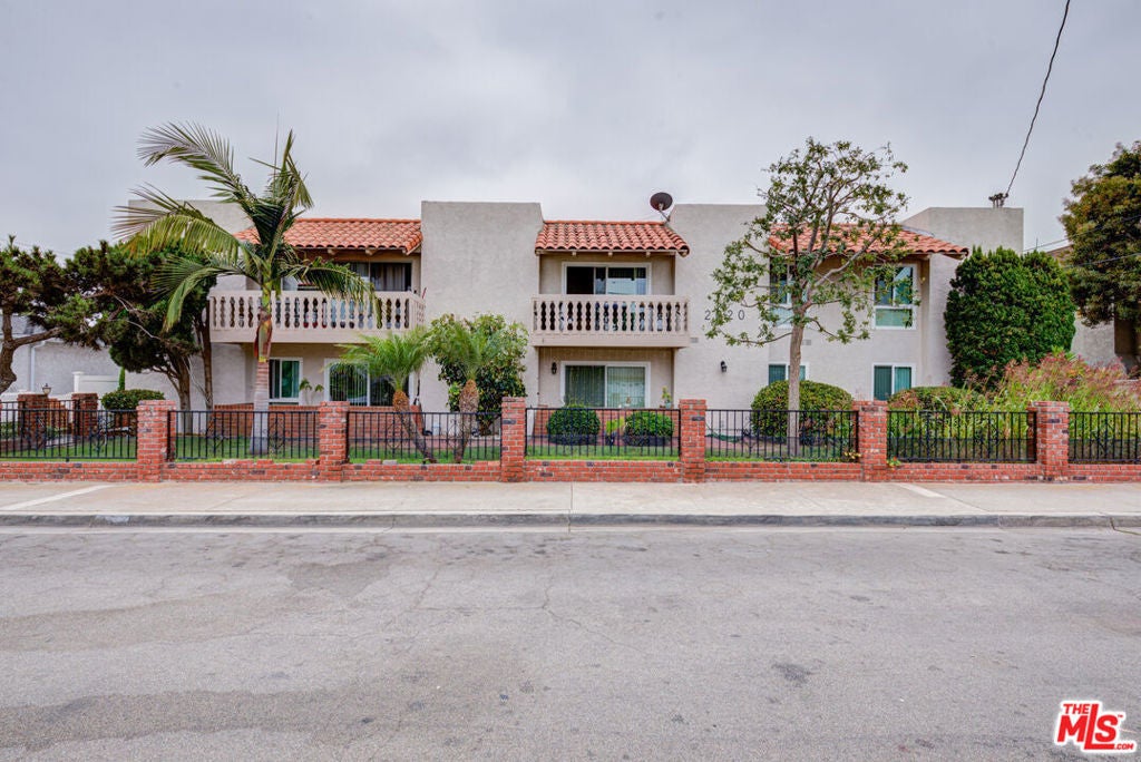 Photo of Listing #25607547