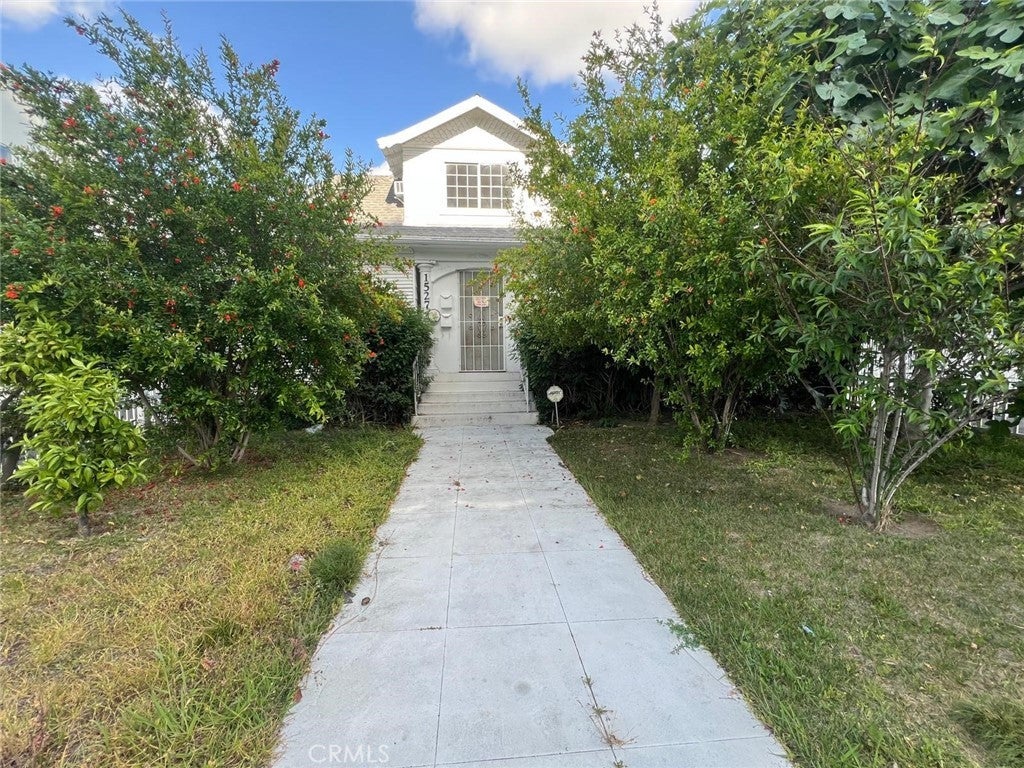 Photo of Listing #SR25187136