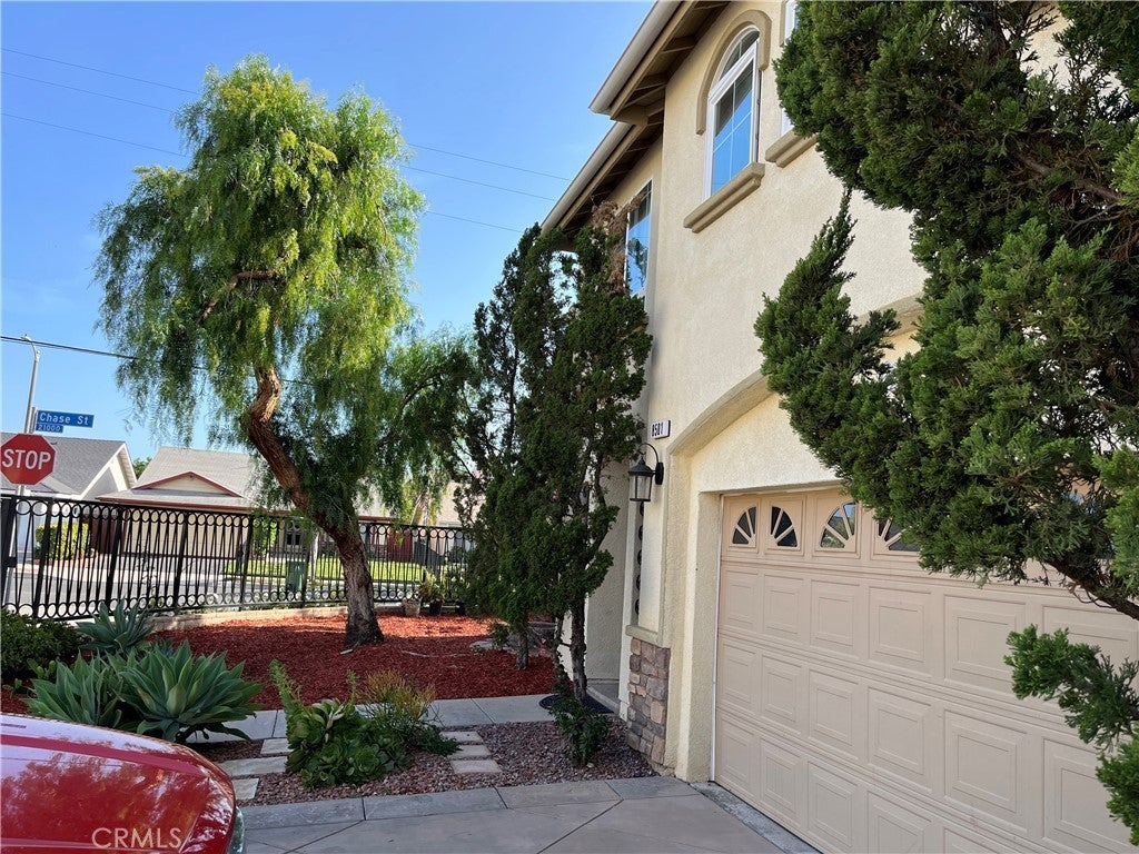 Photo of Listing #SR25242662