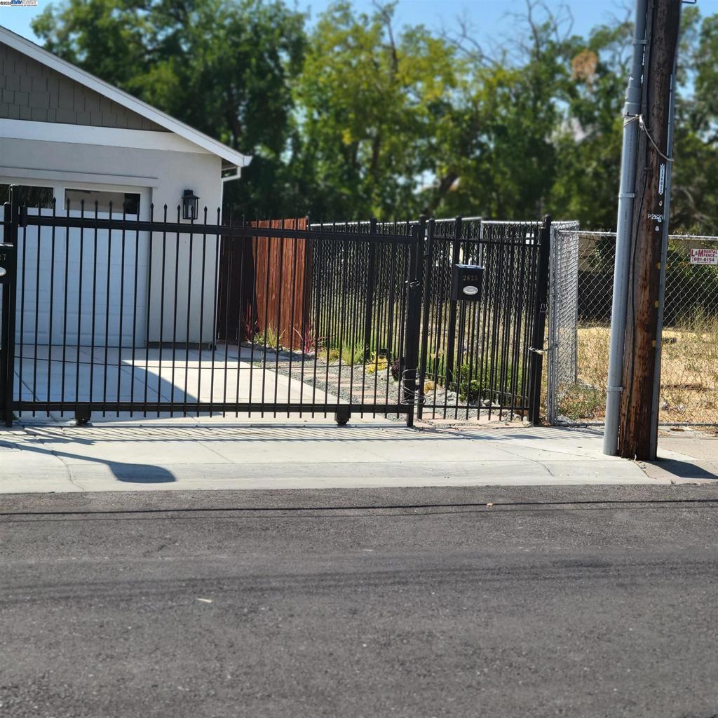 Photo of Listing #41115265