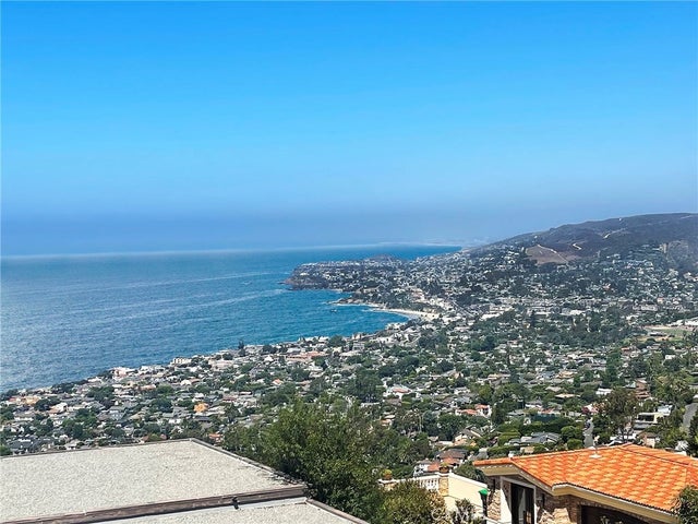 1089 Baja Street, Laguna Beach.