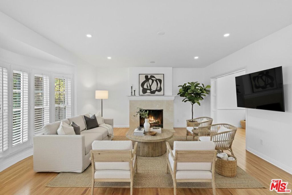 Photo of Listing #25607719