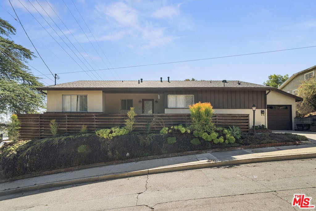 Photo of Listing #25608567