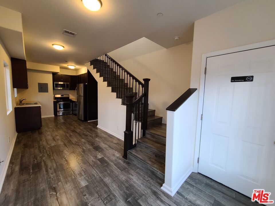 Photo of Listing #25609301