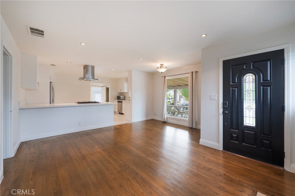 Photo of Listing #OC25244856