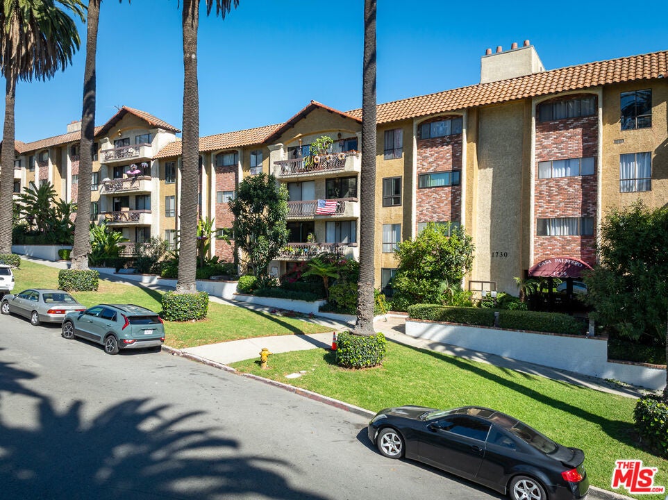 Photo of Listing #25609291