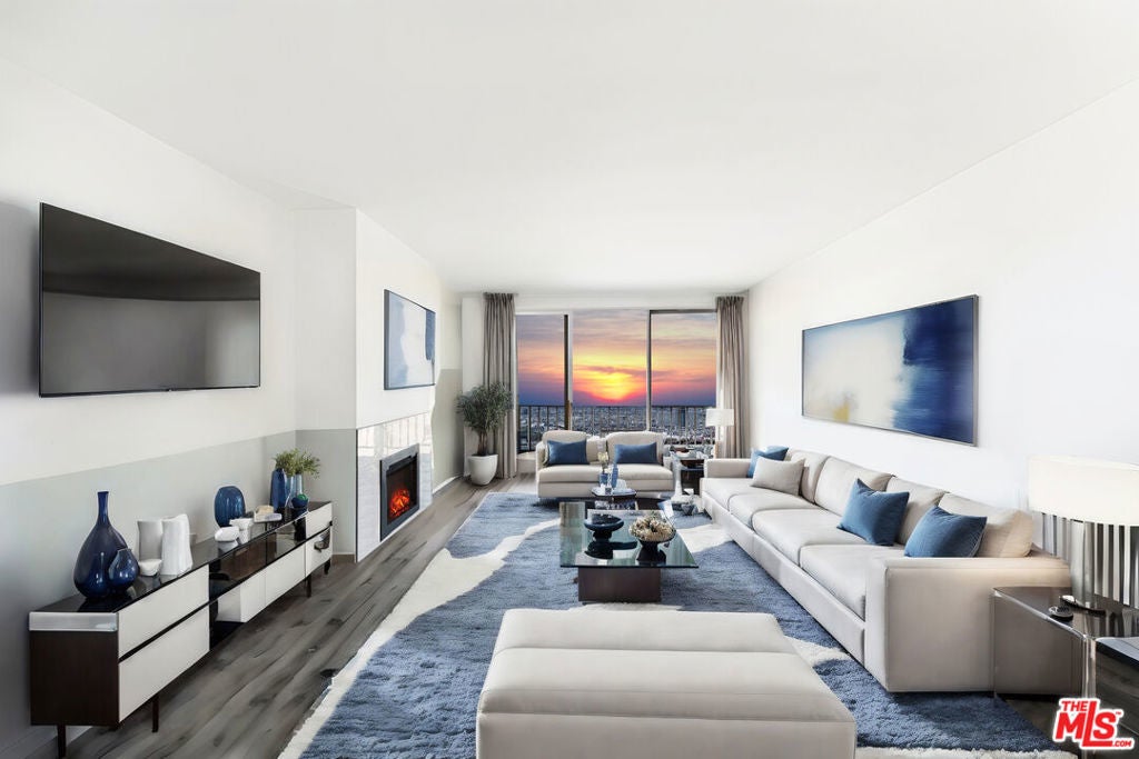 Photo of Listing #25607589