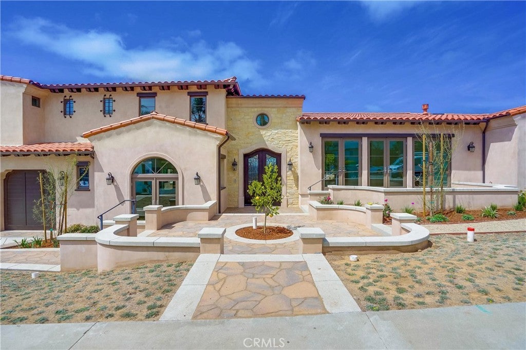 Photo of Listing #PV25245170