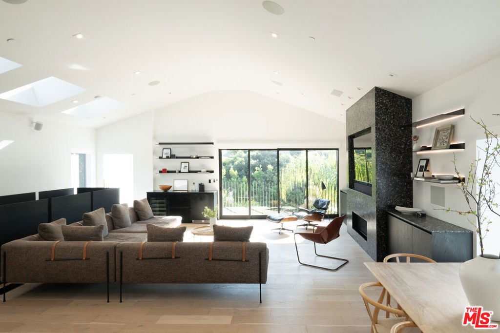 Photo of Listing #25609987