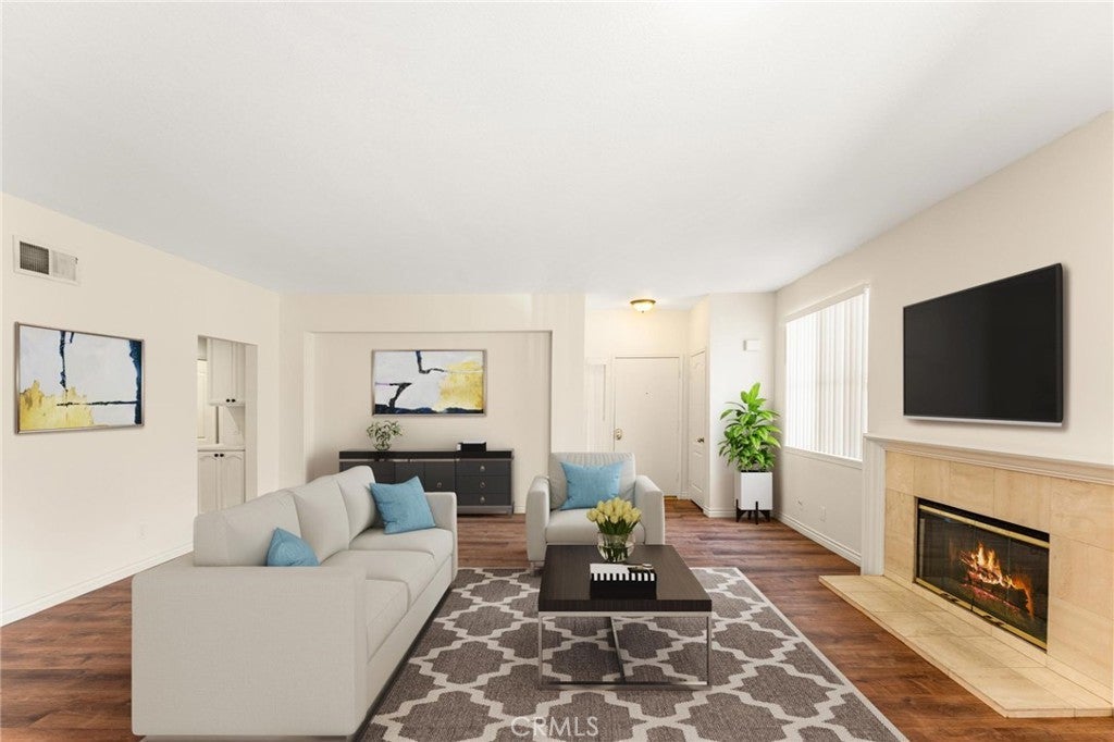 Photo of Listing #PW25246092