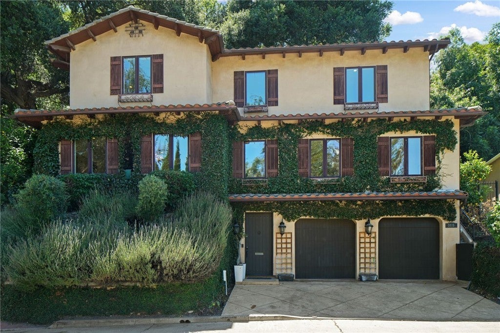 Photo of Listing #SR25246242