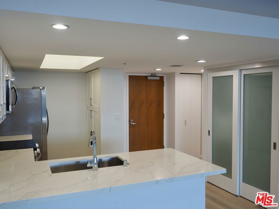 Photo of Listing #25610011