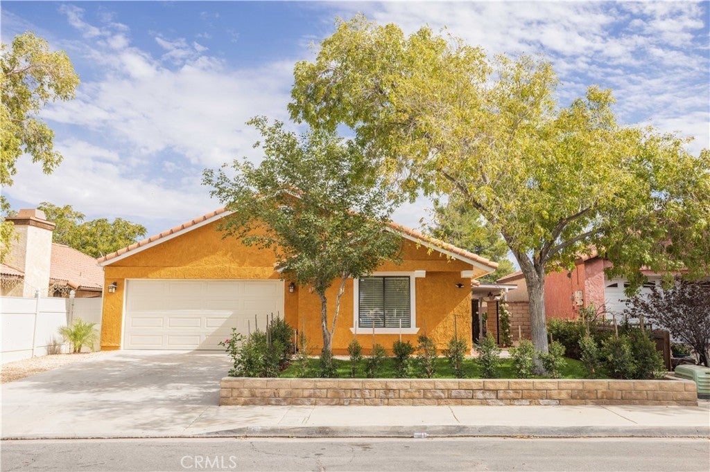 Photo of Listing #SR25247378