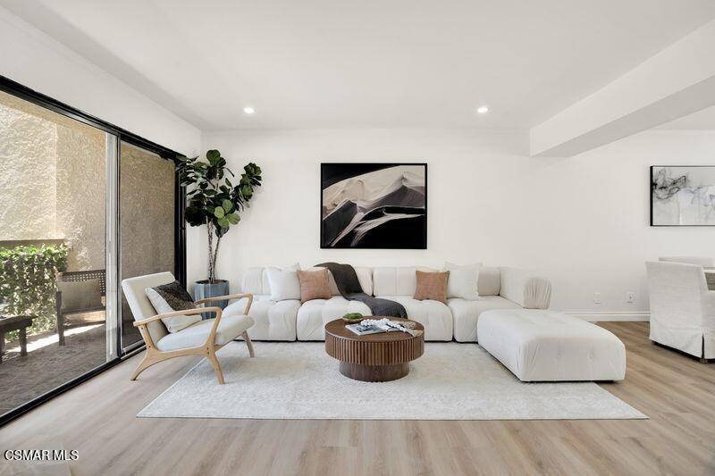 Photo of Listing #225005366