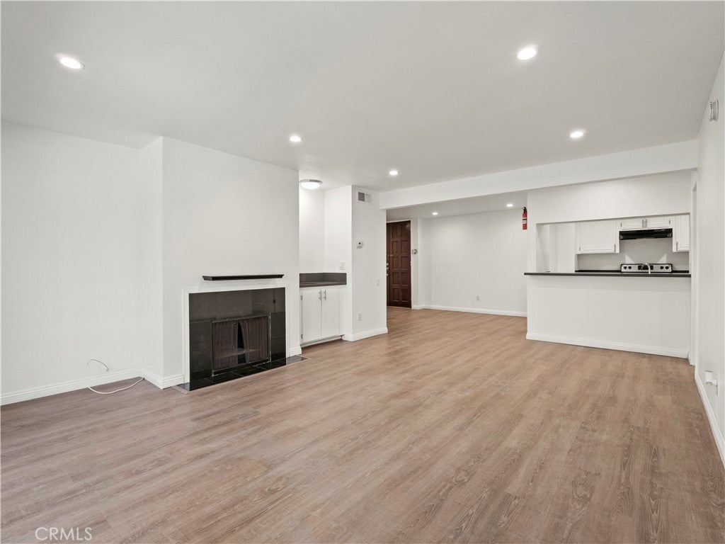 Photo of Listing #SR25247926