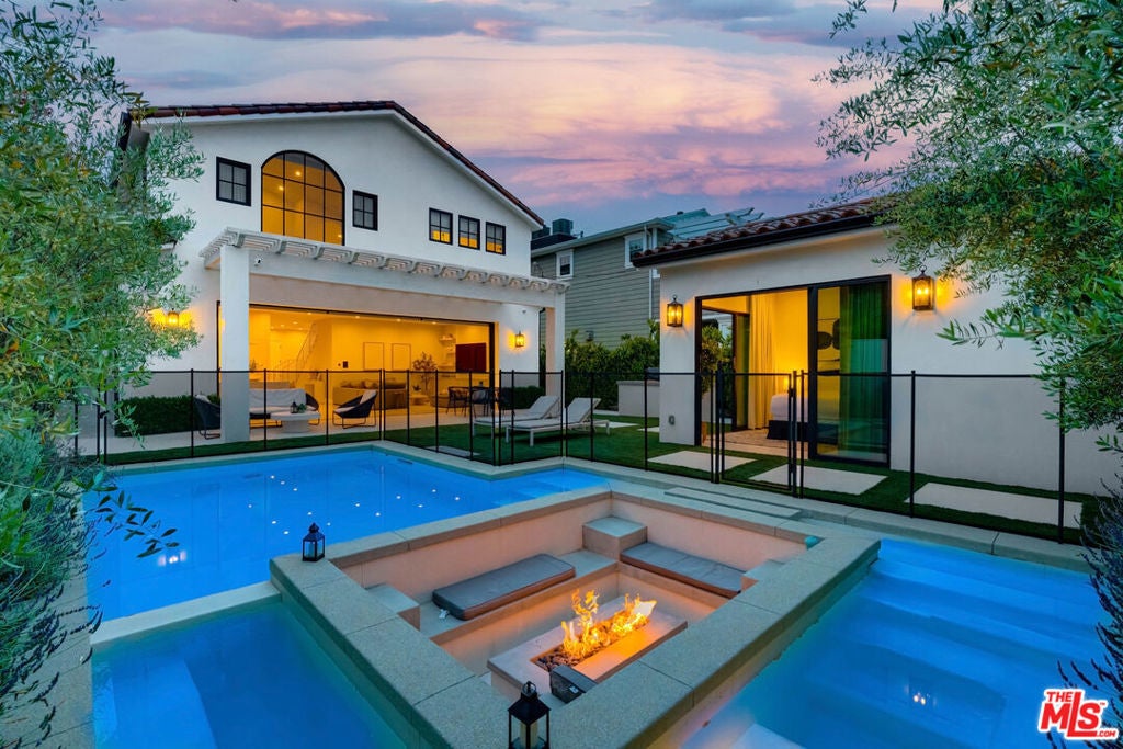 Photo of Listing #25611291