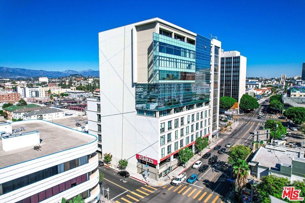 Photo of Listing #25611571