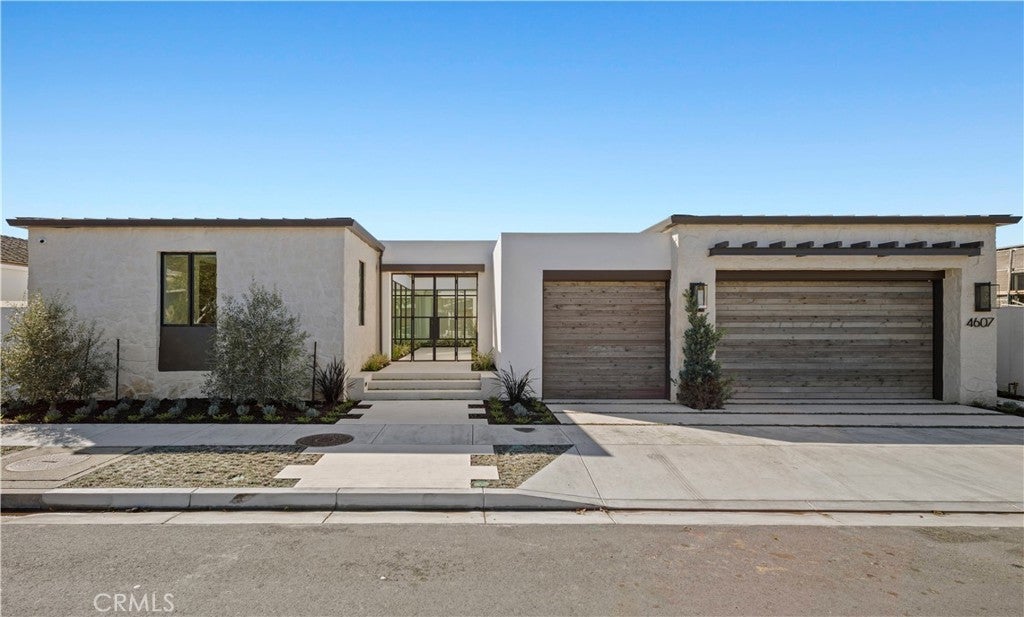 Photo of Listing #OC25246381