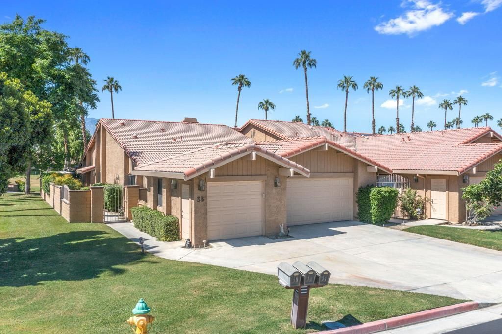 38 Conejo Circle, Palm Desert
