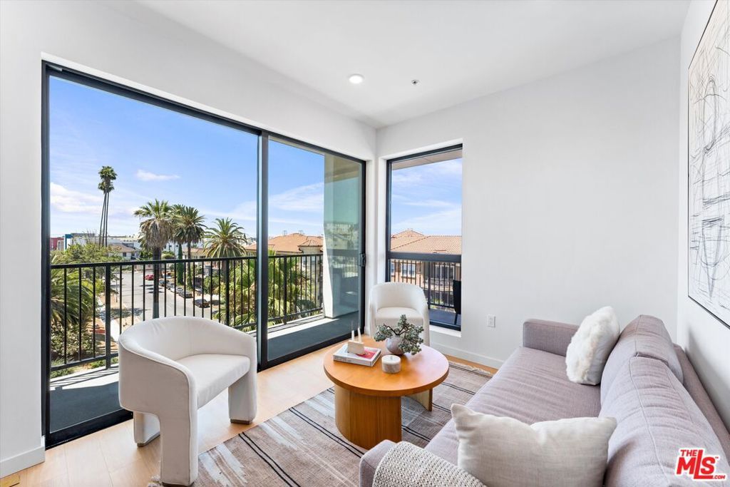 Photo of Listing #25612169