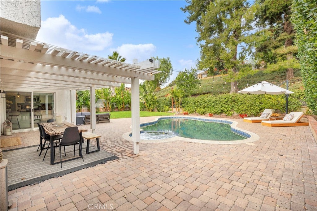28001 Festivo, Mission Viejo