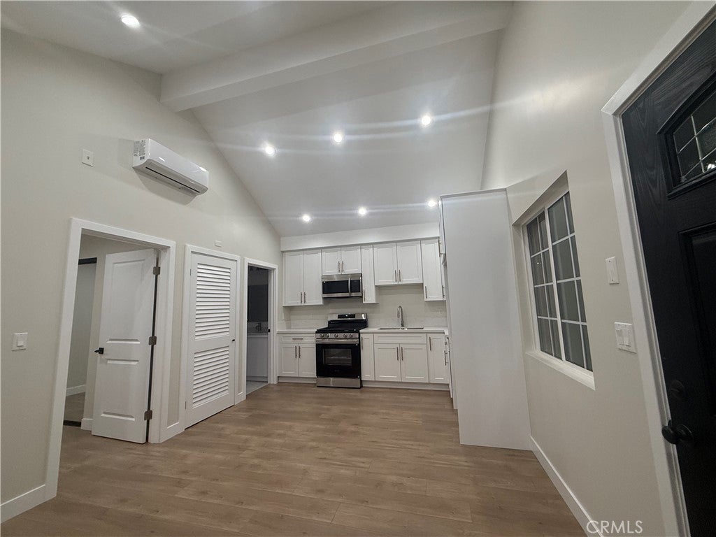 Photo of Listing #SR25249574