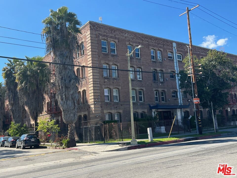 4125 Figueroa Street # 418, Los Angeles