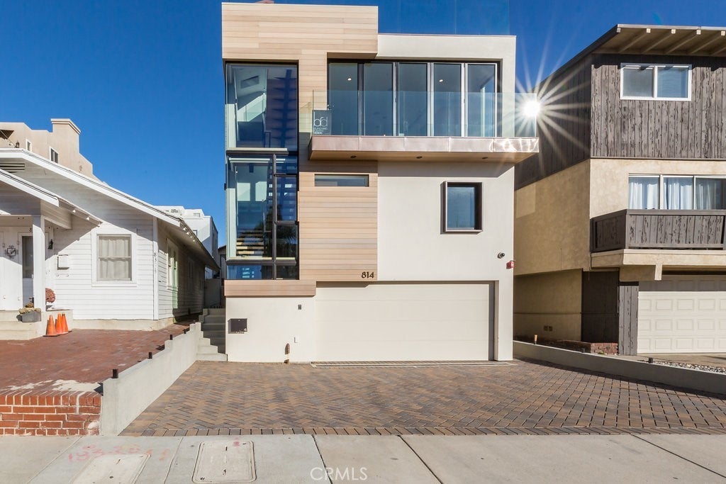 Photo of Listing #SB25249808