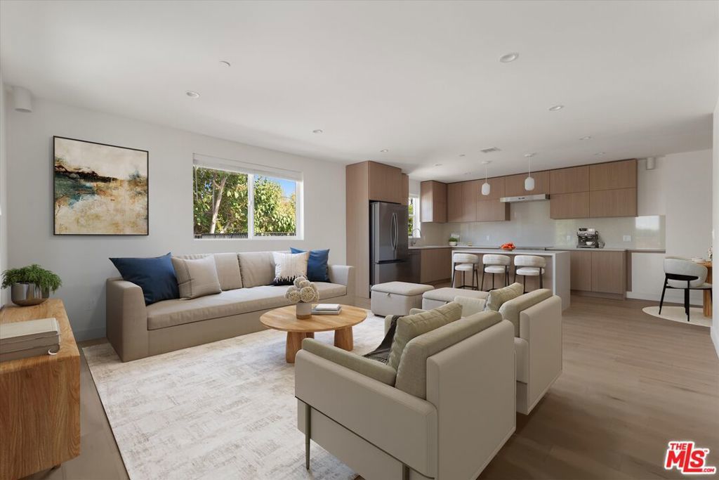 Photo of Listing #25612545